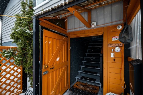 Hall d'entrée/Vestibule - 6 Av. Godfrey, Saint-Sauveur, QC - 