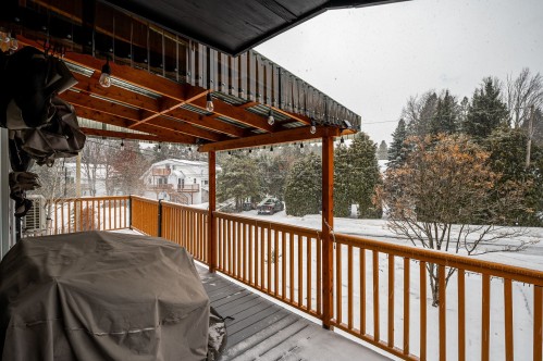 Balcon - 6 Av. Godfrey, Saint-Sauveur, QC - Outdoor With Exterior