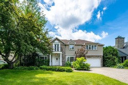 2200 Ch. Sunset  Mont-Royal, QC H3R 2Y6