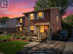 1464 WECKER DRIVE  Oshawa (Lakeview), ON L1J 6N2