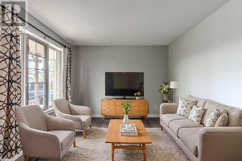 55 Marlow Circle, Springwater, ON 