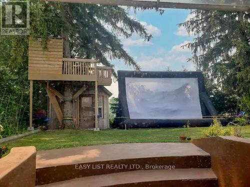 946 Mcbride Avenue, Mississauga, ON 