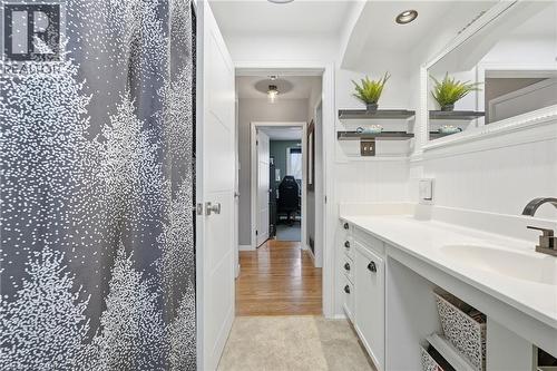 2036 Mountainside Drive, Burlington, ON 