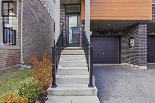 32 Radison Lane, Hamilton, ON - Outdoor