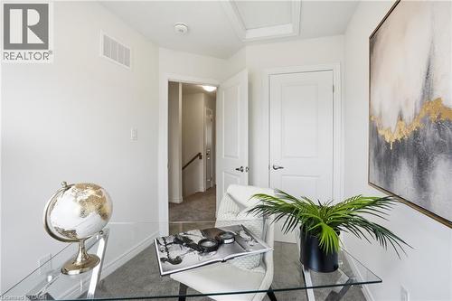 32 Radison Lane, Hamilton, ON - Indoor Photo Showing Other Room