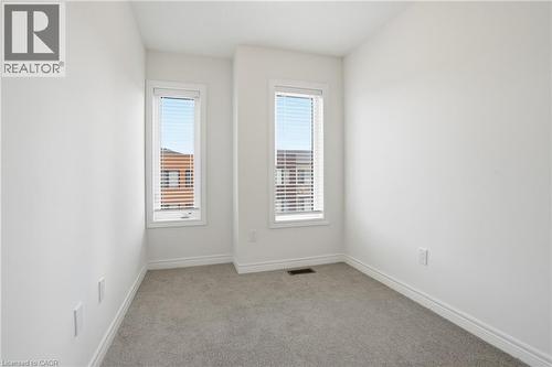 32 Radison Lane, Hamilton, ON - Indoor Photo Showing Other Room