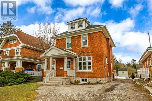 425 2ND AVENUE E  Owen Sound, ON N4K 2G2