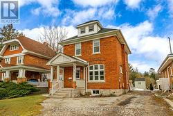 425 2ND AVENUE E  Owen Sound, ON N4K 2G2