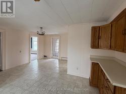 Apt 3 (east side upper level) - 