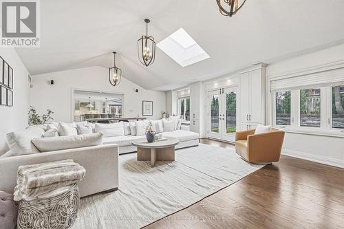52 Joymar Drive, Mississauga, ON - Indoor Photo Showing Living Room