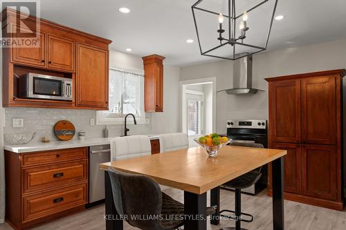 23 Stormont Drive, London South (South T), ON - Indoor