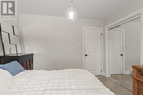 23 Stormont Drive, London South (South T), ON - Indoor Photo Showing Bedroom