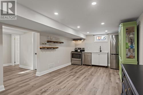 23 Stormont Drive, London South (South T), ON - Indoor