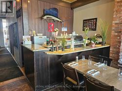 1831 ROBERTSON ROAD  Ottawa, ON K2H 8X3