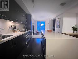 2511 - 65 ST MARY STREET  Toronto, ON M5S 0A6