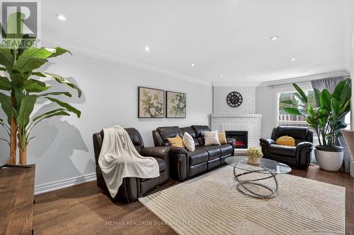 92 Weldrick Road E, Richmond Hill, ON - Indoor Photo Showing Living Room With Fireplace