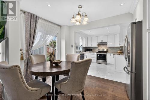 92 Weldrick Road E, Richmond Hill, ON - Indoor Photo Showing Dining Room