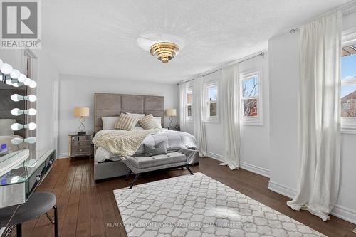 92 Weldrick Road E, Richmond Hill, ON - Indoor Photo Showing Bedroom