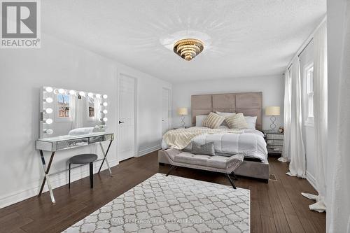 92 Weldrick Road E, Richmond Hill, ON - Indoor Photo Showing Bedroom