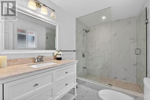 92 Weldrick Road E, Richmond Hill, ON - Indoor Photo Showing Bathroom