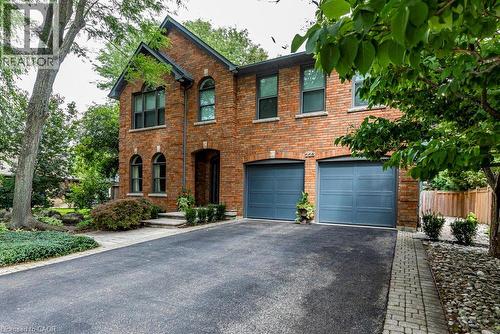 223 Briar Hill Crescent, Ancaster, ON - Outdoor