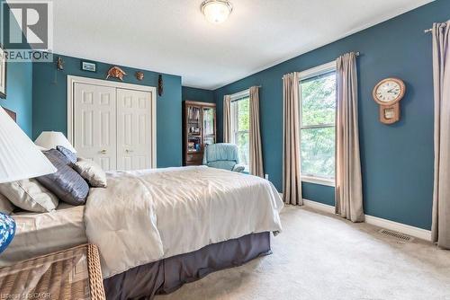 223 Briar Hill Crescent, Ancaster, ON - Indoor Photo Showing Bedroom