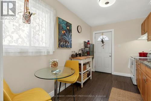 364 Tragina Avenue N, Hamilton, ON - Indoor Photo Showing Dining Room