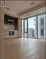 3021 - 28 WIDMER STREET  Toronto, ON M5V 2E7