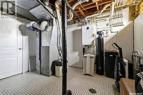 166 Deergrove Crescent, Regina, SK - Indoor Photo Showing Basement