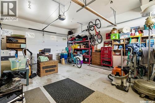 166 Deergrove Crescent, Regina, SK - Indoor Photo Showing Garage