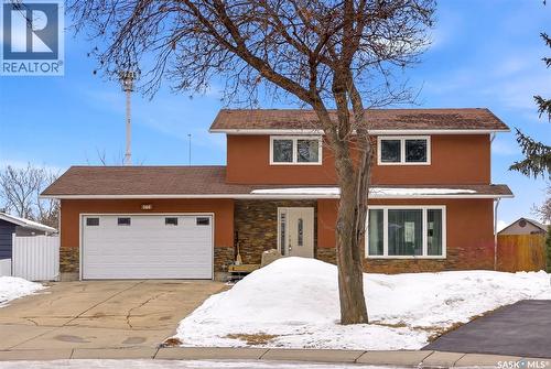 166 Deergrove Crescent, Regina, SK - Outdoor