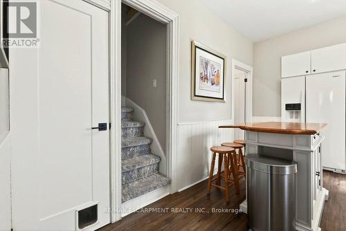13 Richmond Street, Hamilton, ON - Indoor Photo Showing Other Room
