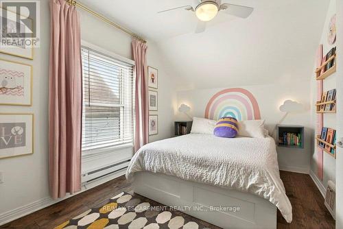 13 Richmond Street, Hamilton, ON - Indoor Photo Showing Bedroom