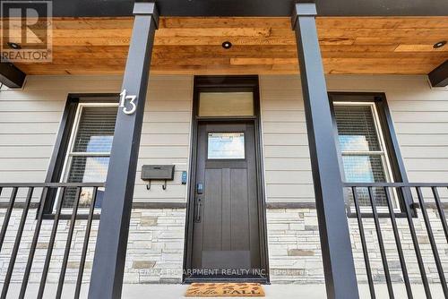 13 Richmond Street, Hamilton, ON - Outdoor With Exterior