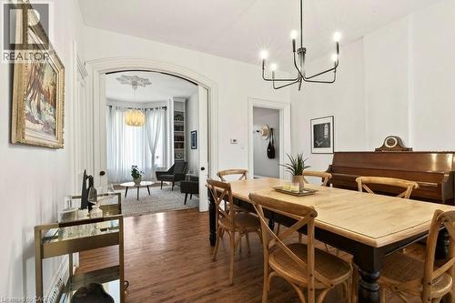 87 East Avenue N, Hamilton, ON - Indoor Photo Showing Dining Room