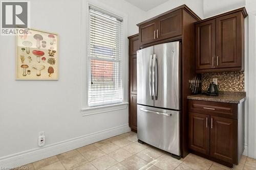 87 East Avenue N, Hamilton, ON - Indoor Photo Showing Kitchen