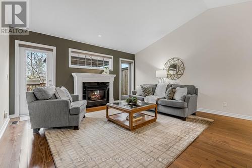 48 - 605 Welland Avenue, St. Catharines (Carlton/Bunting), ON - Indoor Photo Showing Living Room With Fireplace