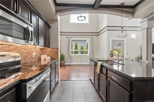 885 Pratt Rd, Mill Bay, BC 