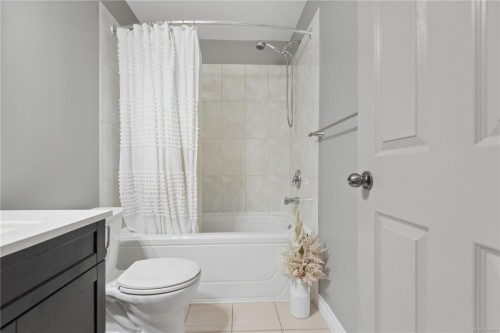 885 Pratt Rd, Mill Bay, BC 