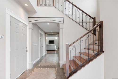 885 Pratt Rd, Mill Bay, BC 