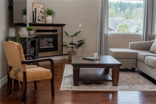 885 Pratt Rd, Mill Bay, BC 