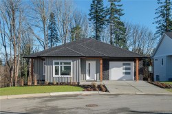 21-1580 GLEN EAGLE Dr  Campbell River, BC V9W 0B3