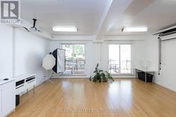 432 QUEEN STREET E  Toronto, ON M5A 1T4