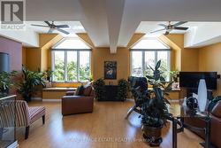 432 QUEEN STREET E Toronto, ON M5A 1T4