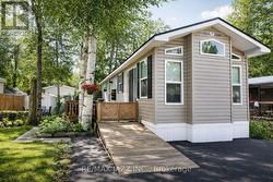 819 - 225 PLATTEN BOULEVARD Scugog, ON L9L 1B4