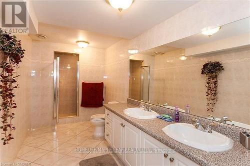 694 Gypsy Fly Crescent, Mississauga, ON - Indoor Photo Showing Bathroom