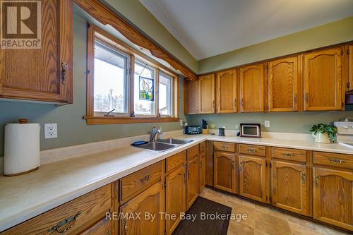 229 Datas Drive E, Clearview (Stayner), ON - Indoor Photo Showing Kitchen With Double Sink