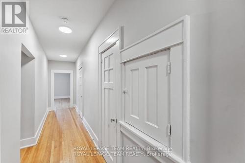 30 - 407 ELGIN STREET , Ottawa, Ontario K2P 1N2 3