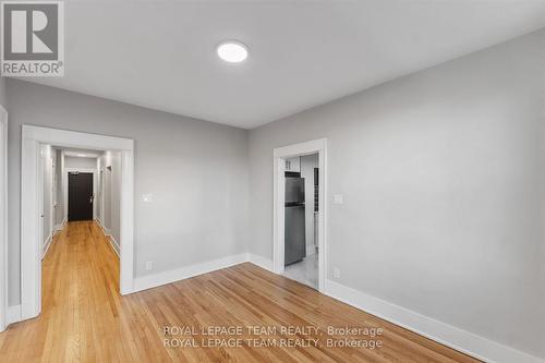 30 - 407 ELGIN STREET , Ottawa, Ontario K2P 1N2 4