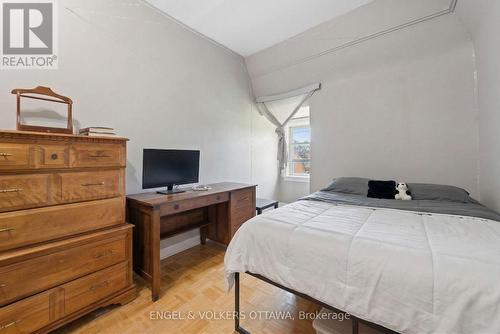 176 Arlington Avenue, Ottawa, ON - Indoor Photo Showing Bedroom
